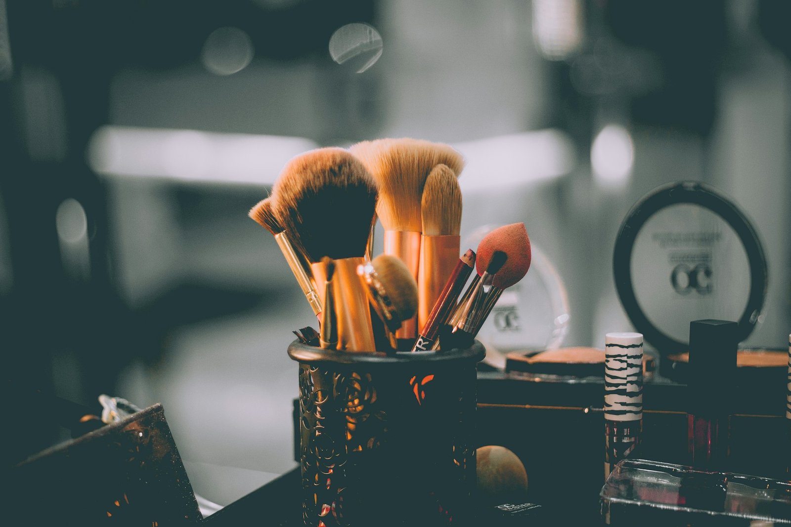 Dicas das melhores maquiagens para fazer à noite e arrasar em qualquer ocasião